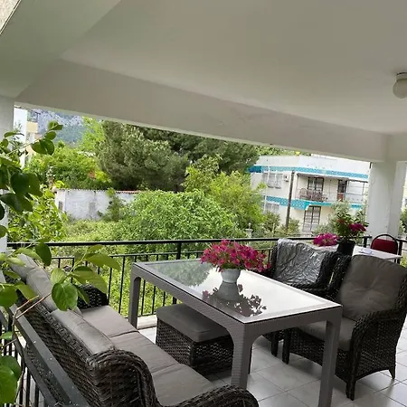 Villa White Stone *